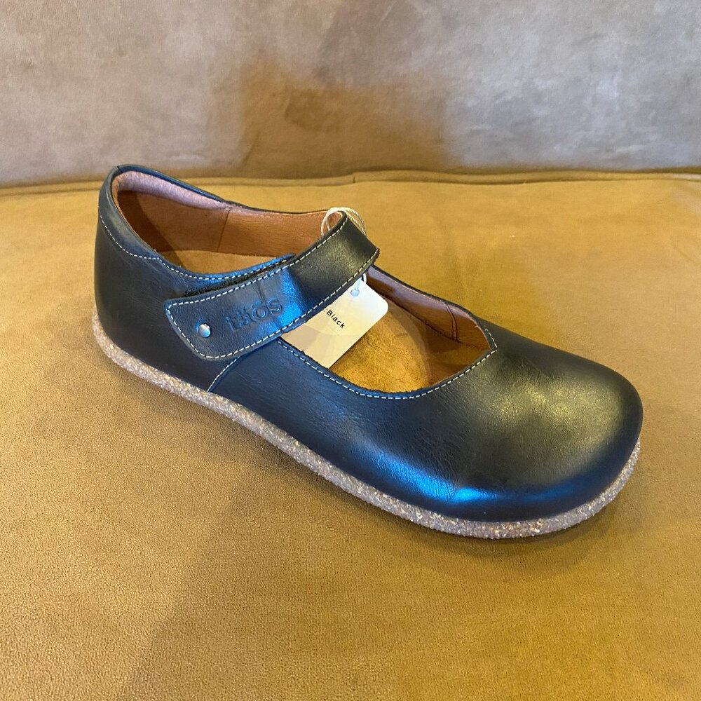Taos - Ultimate Black - Multiple Sizes (NEW W/ BOX)